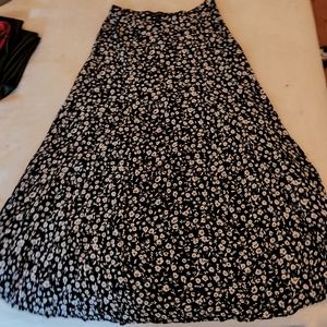 BR Floral Flare Skirt